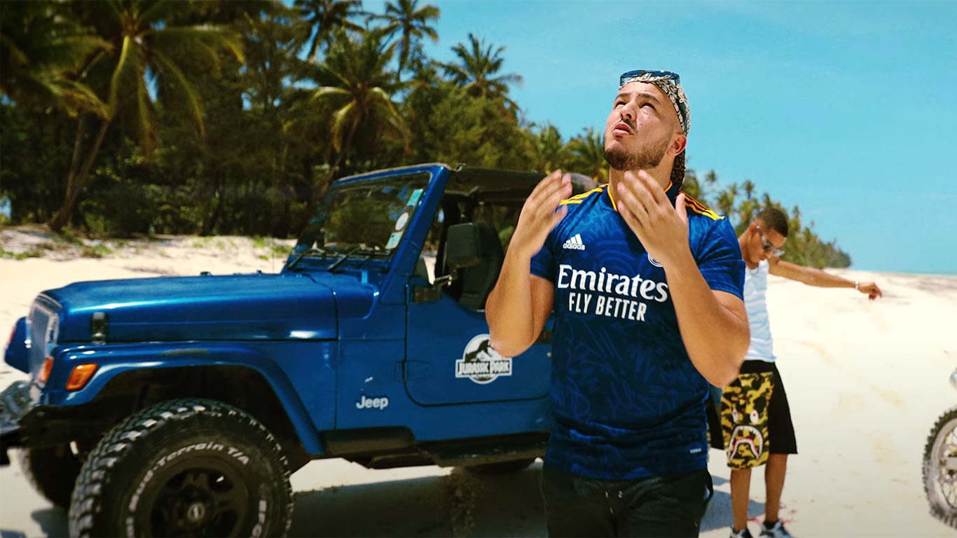 Hornet La Frappe - Riche comme un Tuche (Feat. Gwen)